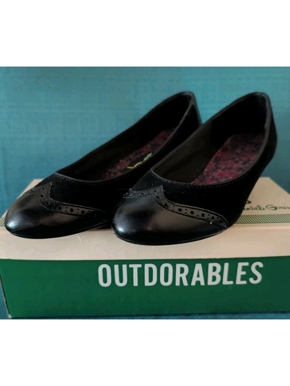 Vintage Daniel Greene Outdorables Leather Closed Toe Shoes, Women W8.5 W/2" Heel